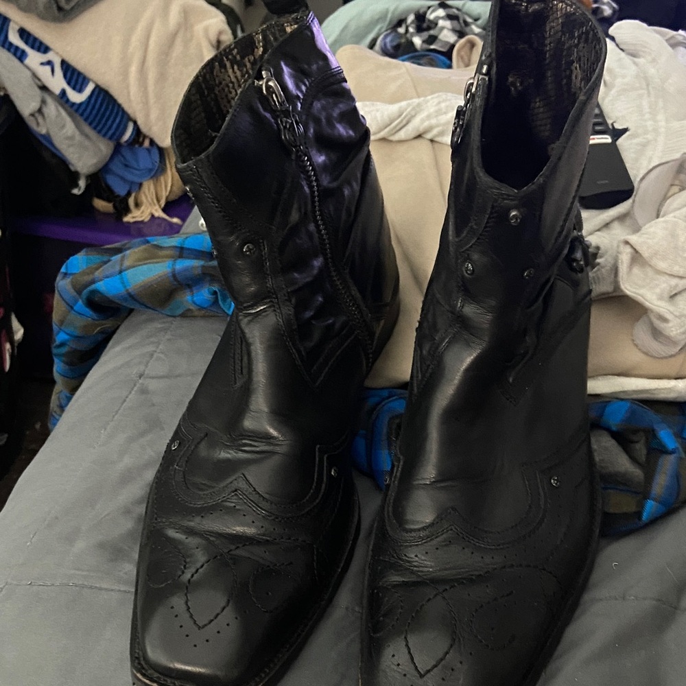 **Mark Nason Lounge hard to find black ankle boots Men’s size 13**